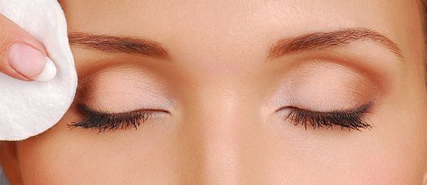 chăm sóc mi cong tự nhiên không cần nối mi giả